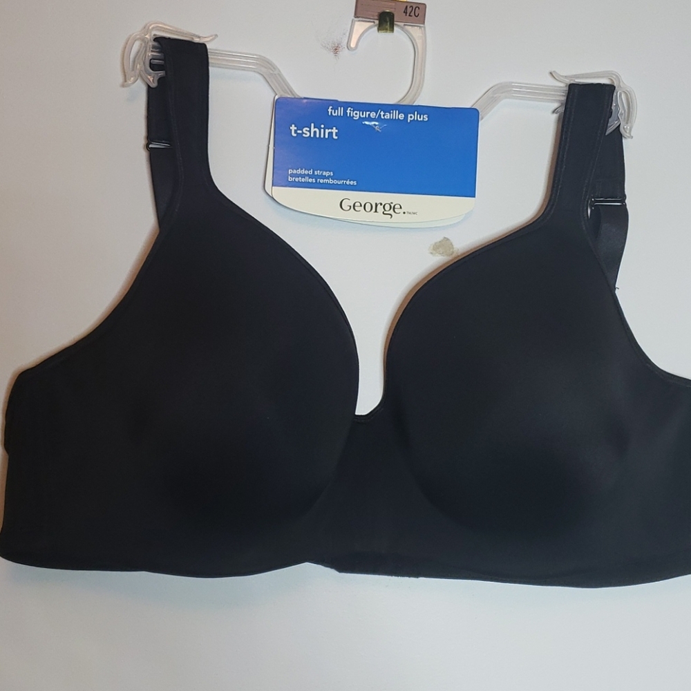Tee shirt bra never worn